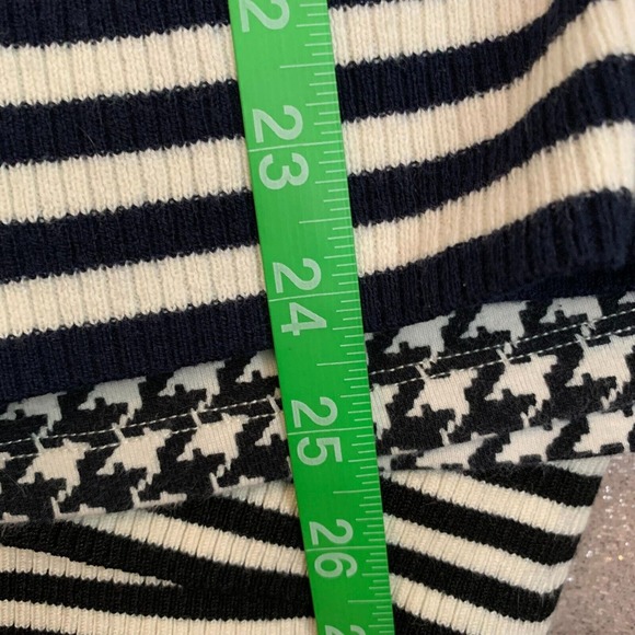 Gap Cardigan Womens Sz M Navy Blue White Striped Sweater Cotton Button - Picture 8 of 8